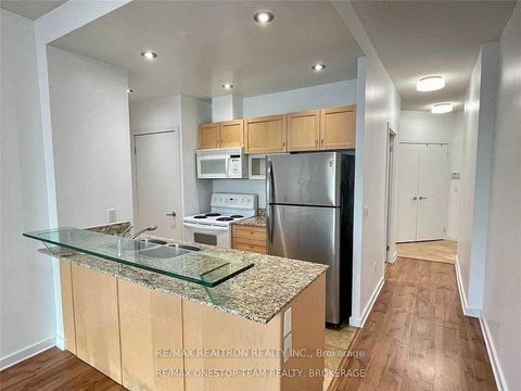 Photo 5 at 2505 - 8 York Street, Waterfront Communities C1, Toronto