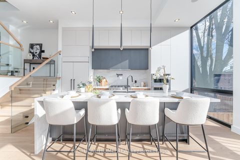 Photo 5 at 289 Valermo Drive, Alderwood, Toronto