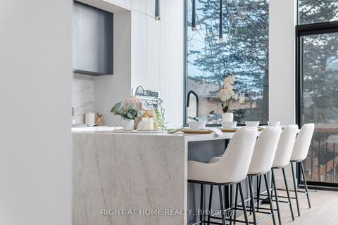 Photo 12 at 289 Valermo Drive, Alderwood, Toronto