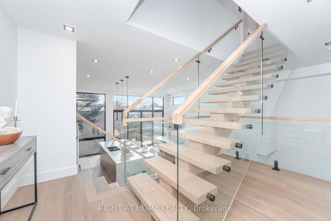 Photo 15 at 289 Valermo Drive, Alderwood, Toronto