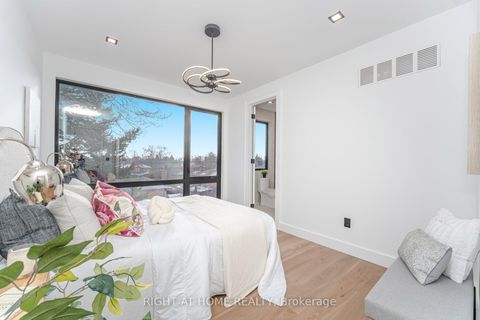 Photo 22 at 289 Valermo Drive, Alderwood, Toronto