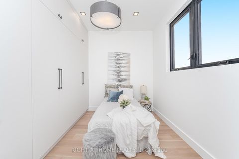 Photo 27 at 289 Valermo Drive, Alderwood, Toronto