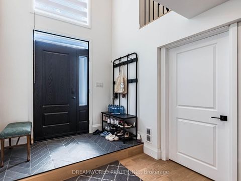 Photo 7 at 22 Yorkleigh Avenue, Humber Heights, Toronto