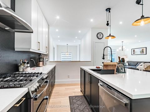 Photo 16 at 22 Yorkleigh Avenue, Humber Heights, Toronto