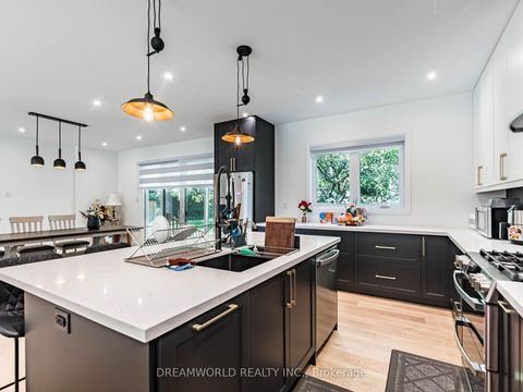 Photo 17 at 22 Yorkleigh Avenue, Humber Heights, Toronto