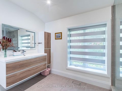 Photo 24 at 22 Yorkleigh Avenue, Humber Heights, Toronto