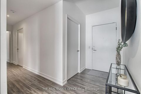 Photo 8 at 20 Edward Street, Bay Street Corridor, Toronto