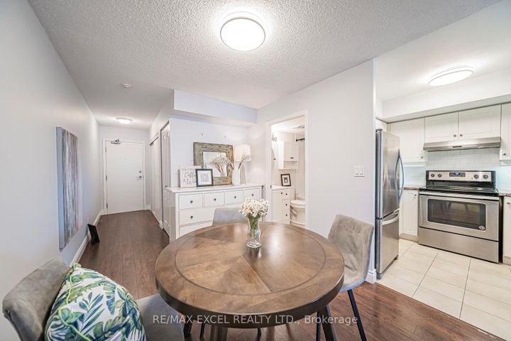 Photo 14 at 413 - 8 Rean Drive, Bayview Village, Toronto