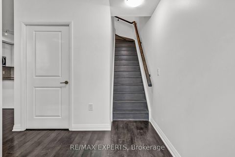 Photo 20 at 106 - 99 Eagle Rock Way, Rural Vaughan, Vaughan