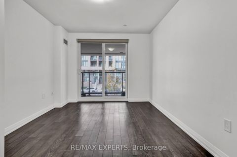 Photo 25 at 106 - 99 Eagle Rock Way, Rural Vaughan, Vaughan