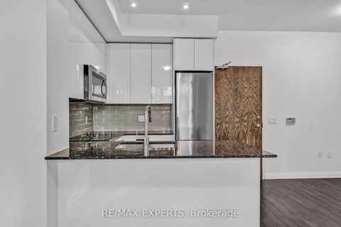 Photo 38 at 106 - 99 Eagle Rock Way, Rural Vaughan, Vaughan