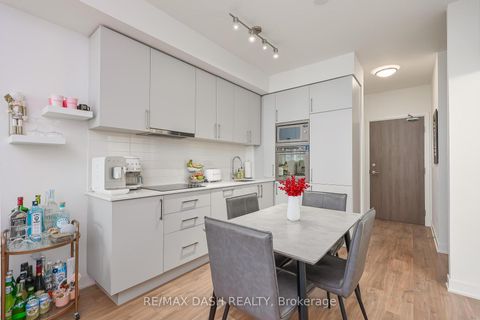 Photo 6 at 1215E - 576 Front Street W, Waterfront Communities C1, Toronto