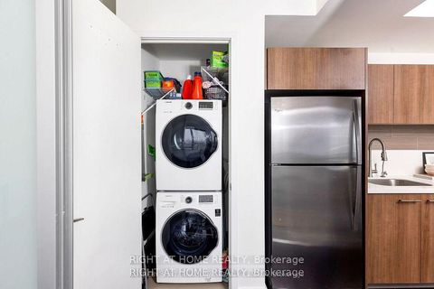 Photo 6 at 1405 - 390 Cherry Street, Waterfront Communities C8, Toronto