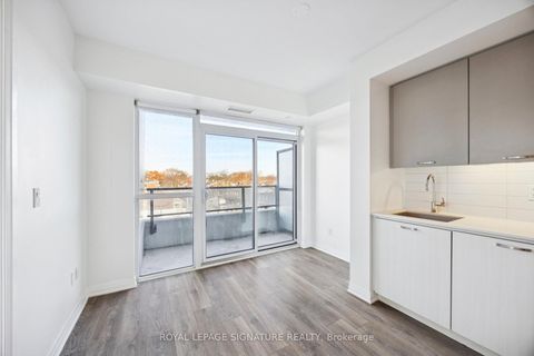 Photo 14 at 424 - 2301 Danforth Avenue, Danforth, Toronto
