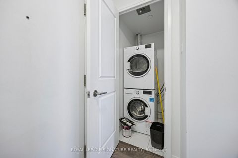 Photo 34 at 424 - 2301 Danforth Avenue, Danforth, Toronto