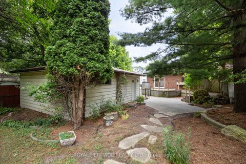 Photo 46 at 32 Beath Street, West Hill, Toronto