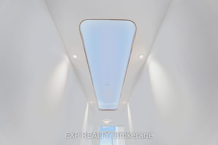 Photo 10 at 418 - 399 Royal Orchard Boulevard, Royal Orchard, Markham