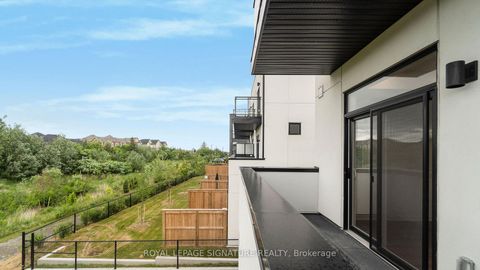 Photo 19 at 3047 Trailside Drive, GO Glenorchy, Oakville