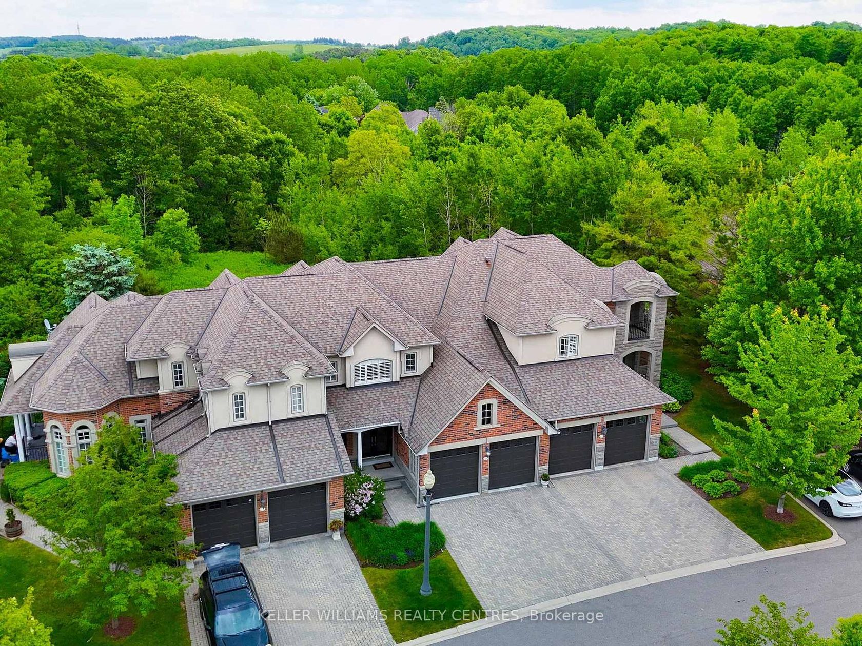 29 Tucker Court, Aurora Estates, Aurora 