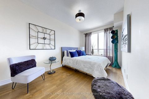Photo 18 at LPH1 - 2 Clairtrell Road, Willowdale East, Toronto