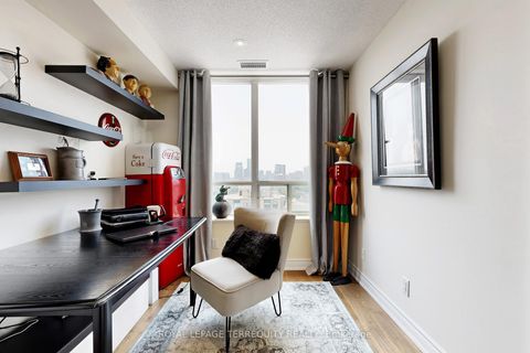 Photo 21 at LPH1 - 2 Clairtrell Road, Willowdale East, Toronto