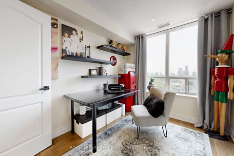 Photo 22 at LPH1 - 2 Clairtrell Road, Willowdale East, Toronto