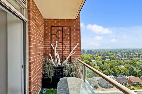 Photo 25 at LPH1 - 2 Clairtrell Road, Willowdale East, Toronto