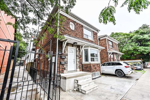 Photo 4 at 15-19 Augusta Avenue, Chinatown, Toronto