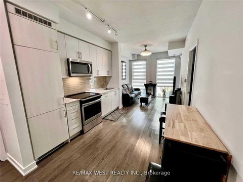 Photo 1 at 1606 - 4085 Parkside Village Drive, City Centre, Mississauga