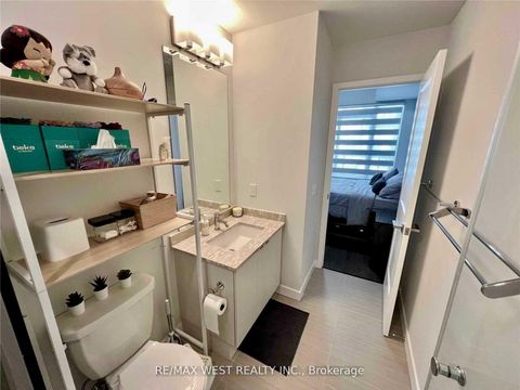 Photo 8 at 1606 - 4085 Parkside Village Drive, City Centre, Mississauga