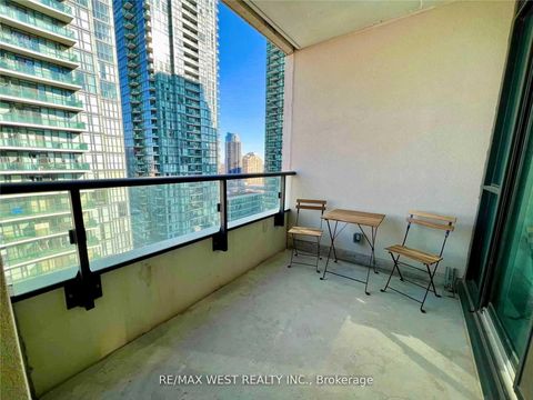 Photo 13 at 1606 - 4085 Parkside Village Drive, City Centre, Mississauga