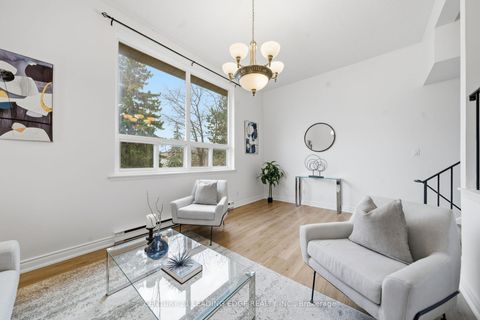 Photo 6 at 2 - 1310 Fieldlight Boulevard, Liverpool, Pickering