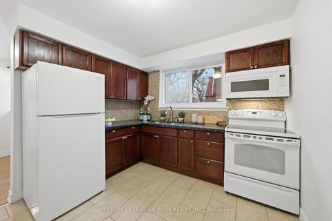 Photo 15 at 2 - 1310 Fieldlight Boulevard, Liverpool, Pickering