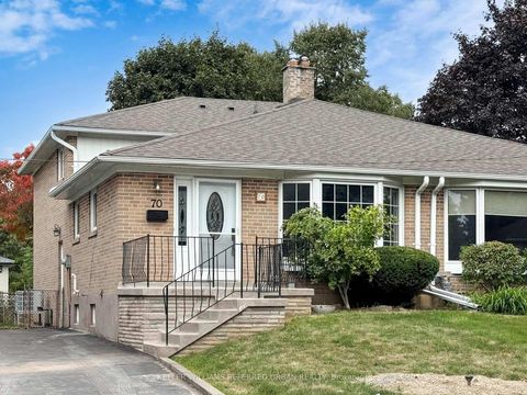 Photo 1 at 70 Crossbow Crescent, Pleasant View, Toronto