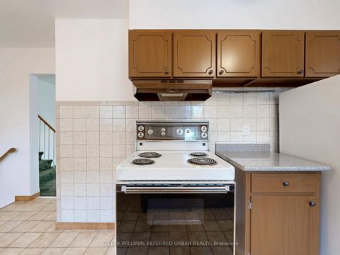 Photo 12 at 70 Crossbow Crescent, Pleasant View, Toronto