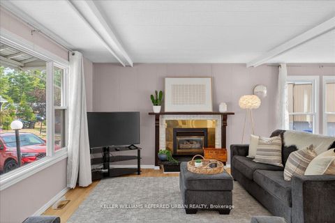 Photo 4 at 7 Sunset Drive, Rural Innisfil, Innisfil