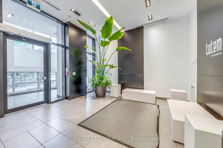 Photo 3 at 1601 - 17 Dundonald Street, Yonge Corridor, Toronto