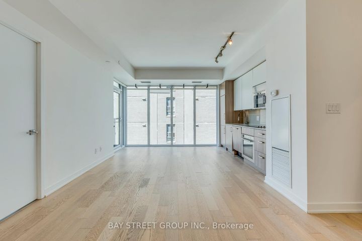 Photo 6 at 1601 - 17 Dundonald Street, Yonge Corridor, Toronto