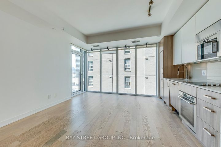 Photo 11 at 1601 - 17 Dundonald Street, Yonge Corridor, Toronto