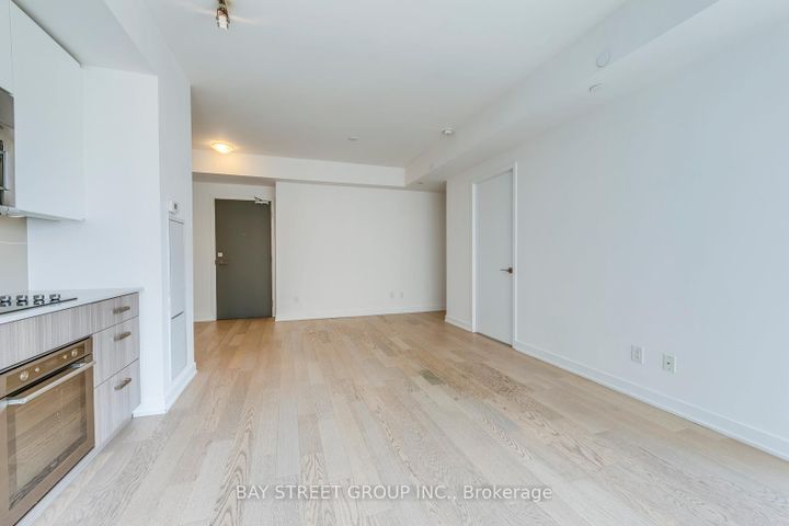 Photo 14 at 1601 - 17 Dundonald Street, Yonge Corridor, Toronto