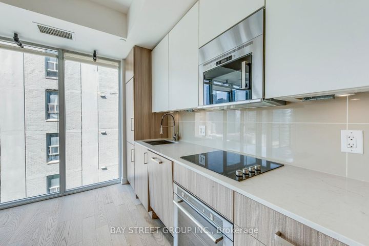 Photo 17 at 1601 - 17 Dundonald Street, Yonge Corridor, Toronto