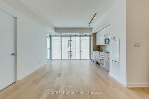 Photo 6 at 1601 - 17 Dundonald Street, Yonge Corridor, Toronto