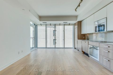 Photo 9 at 1601 - 17 Dundonald Street, Yonge Corridor, Toronto