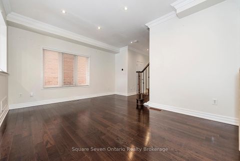 Photo 8 at 391 Vellore Park Avenue, Vellore Village, Vaughan