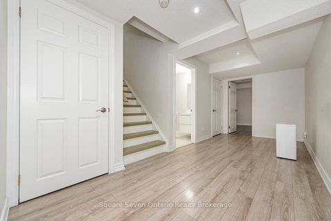 Photo 39 at 391 Vellore Park Avenue, Vellore Village, Vaughan