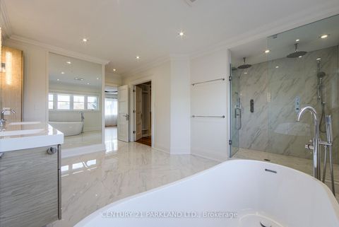 Photo 25 at 16 Flatbush Avenue, East Woodbridge, Vaughan