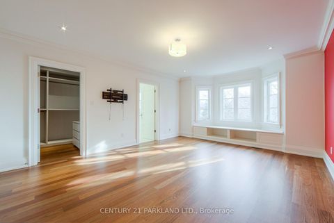 Photo 26 at 16 Flatbush Avenue, East Woodbridge, Vaughan