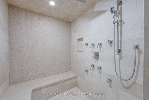 Photo 37 at 16 Flatbush Avenue, East Woodbridge, Vaughan