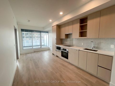 Photo 4 at 707 - 85 Mcmahon Drive, Bayview Village, Toronto