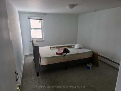 Photo 7 at 1097 Pharmacy Avenue, Maryvale, Toronto